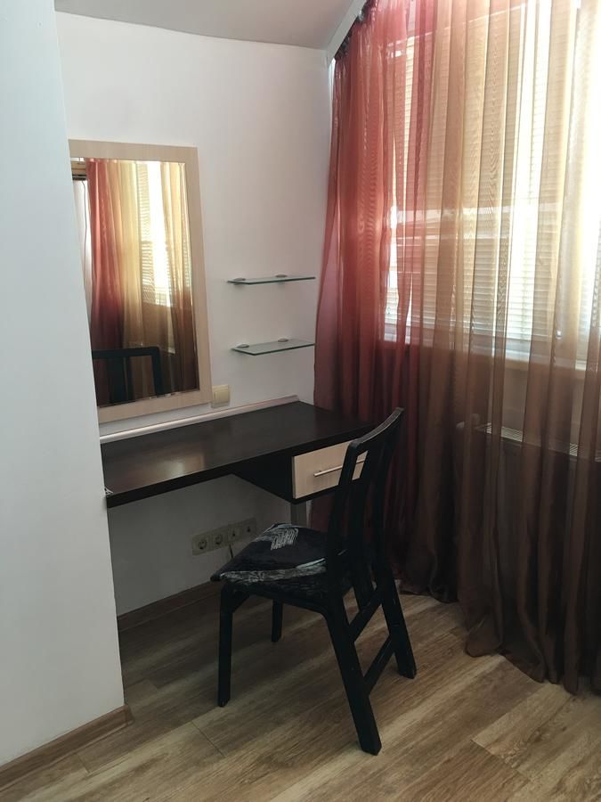 Апартаменты Apartment in Historical Center Кишинёв-17